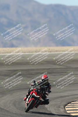 media/Oct-30-2025-Racers Edge (Thu) [[dabbdaf680]]/3-B Group/Session 2 (Bowl Exit)/